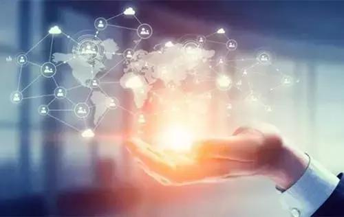 從百年前的流水線工廠到今日的互聯(lián)網(wǎng)數(shù)據(jù)服務 生產模式的演進與變革