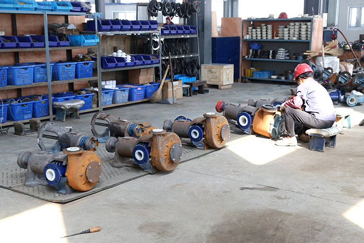 宙斯泵業(yè)泵安裝車間喬遷新廠房，專注提供高效機(jī)械設(shè)備安裝服務(wù)